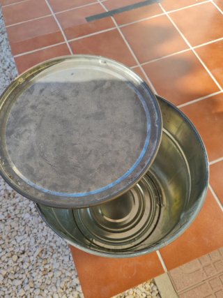 Cubo metálico Disney años 80