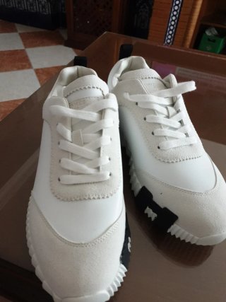 Hermès Bouncing Sneakers Piel Ante Beige Blanco