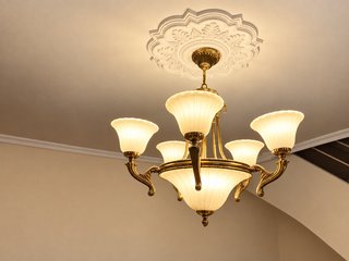 Lámpara de salón de bronce y cristal