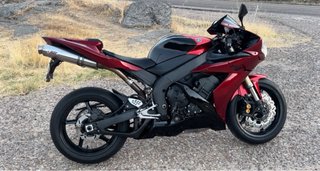 Yamaha R1