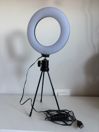 Aro de luz LED con trípode