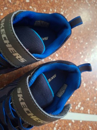 3 paia di Scarpe Skechers Bambino nr. 35