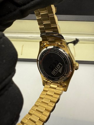 Reloj Lotus Dorado