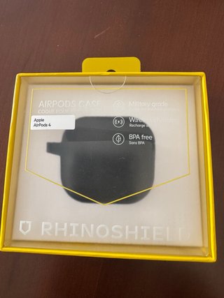 Funda AirPods 4 Rhinoshield Negra