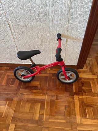 Bicicleta de equilibrio roja Juguettos