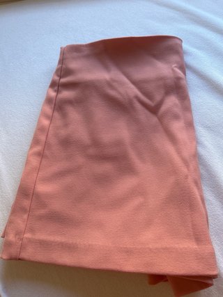 Falda pantalón rosa corta