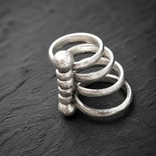 Anillos  con cuentas no es plata