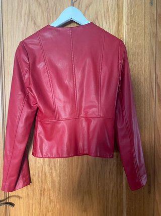 Chaqueta Zara polipiel corte cintura Talla S