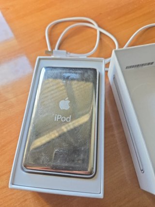 iPod Classic 160GB 7ª Gen + caja original