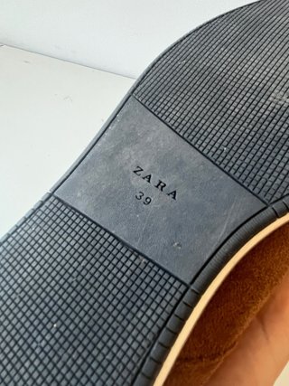 Zapatos marrones Zara