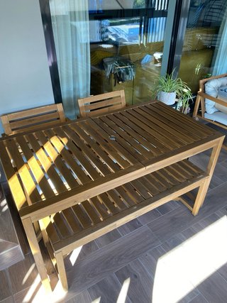 Mesa exterior Ikea NAMMARO con banco y sillas