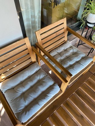 Mesa exterior Ikea NAMMARO con banco y sillas