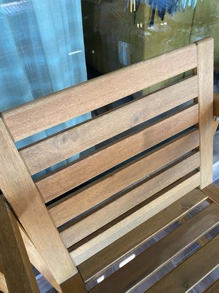 Mesa exterior Ikea NAMMARO con banco y sillas