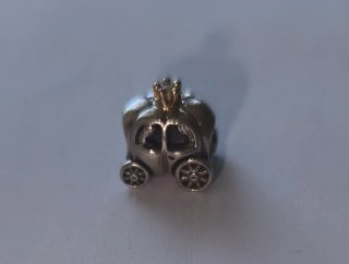 Charm Pandora Carroza Corona Dorada