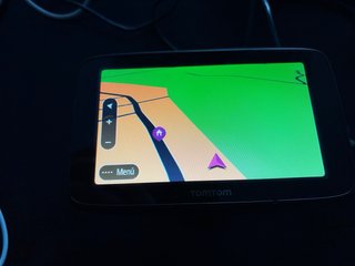 Tomtom Go Essential GPS