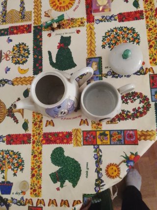Juego de té de cerámica con taza