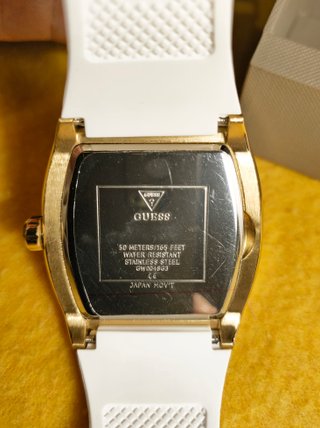 Reloj GUESS Phoenix nuevo, correa de caucho