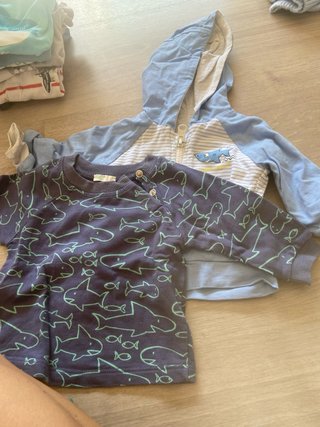 Sudadera Benetton Tiburones y Peces 1-3 meses