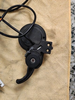Pantalla para patinete eléctrico