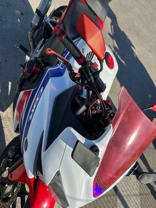 Honda CBR500R 2015 Roja y Blanca