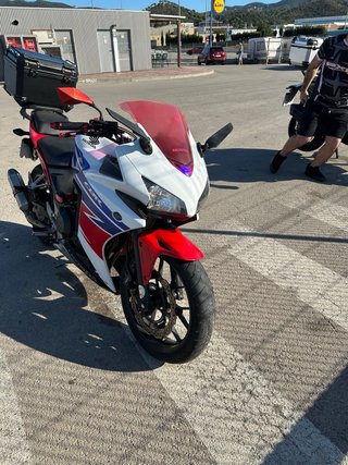 Honda CBR500R 2015 Roja y Blanca