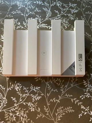 Router HUAWEI WiFi AX3 Quad-Core Como nuevo