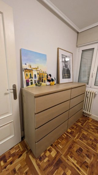 Cómoda Malm 4 cajones roble claro