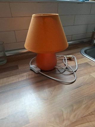 GRATIS Lámpara de noche naranja