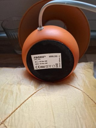 GRATIS Lámpara de noche naranja