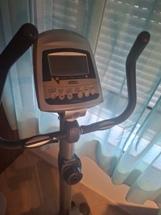 Bicicleta Estática BH Tesis