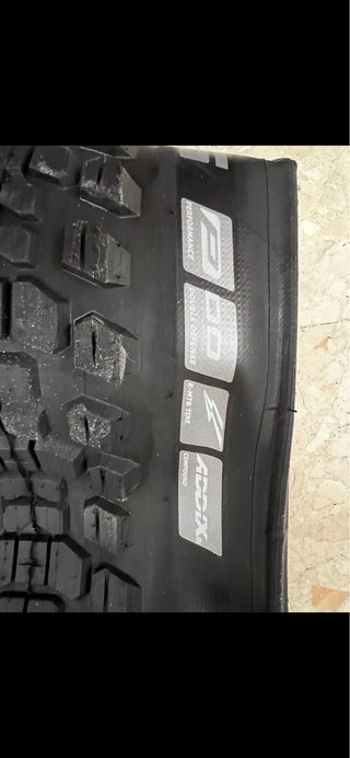 Schwalbe Johnny Watts 27.5 x 2.6 Neumático