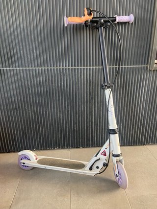 Patinete infantil Oxelo blanco y morado