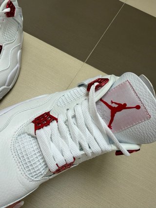 Air Jordan 4 Retro Metallic Red