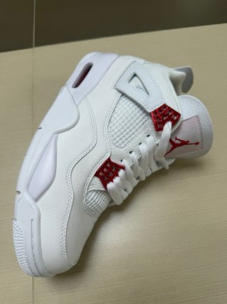 Air Jordan 4 Retro Metallic Red