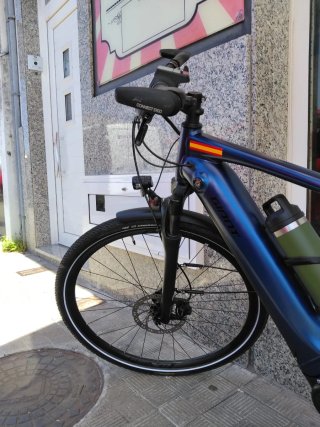 Bicicleta eléctrica Giant Explore E+2 GTS Azul