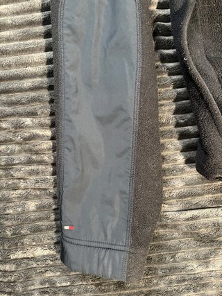 Polar Tommy Hilfiger Negro y Amarillo