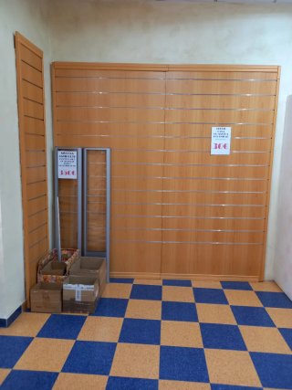 Paneles de Lamas de madera para tienda