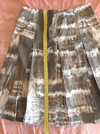 Falda de tablas estampada