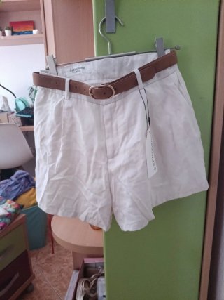 Shorts Stradivarius blancos talla 34