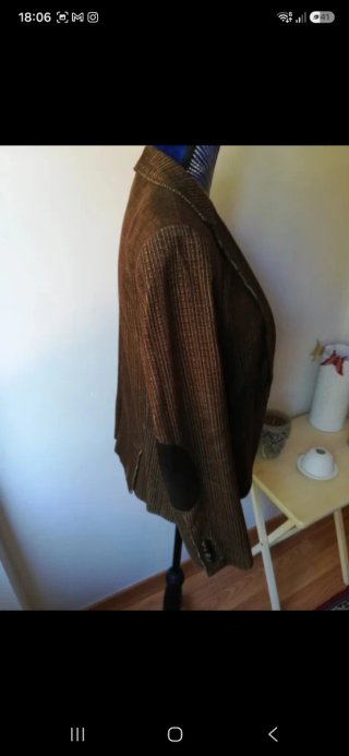Blazer marrón con coderas