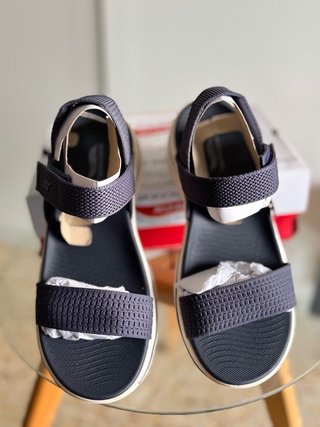 Sandalias Skechers Arch Fit Azul y Blanco