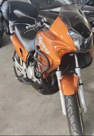 Honda Varadero 125 Naranja/gris