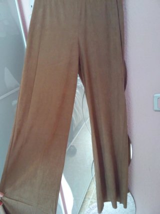 Pantalón ancho Nuevo