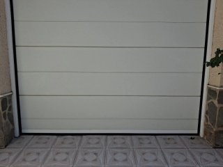 Puerta de garaje automática
