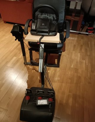 Volante Logitech G25 con Playseat