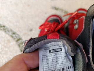Botas montaña Quechua impermeables T33