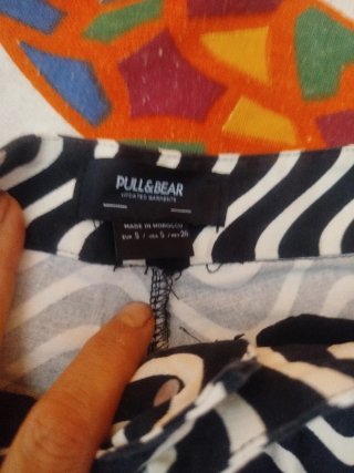 Pantalón estampado ondas blanco y negro