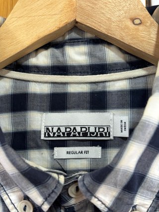 Camisa Napapijri cuadros blanco y negro