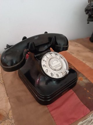 Teléfono Antiguo Compañía Telefónica Nacional de E