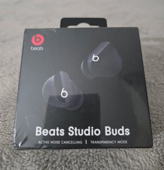 Beats Studio Buds. Nuevos